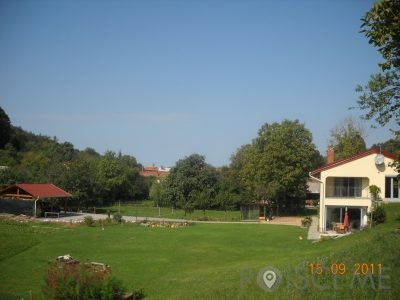 APARTMAJI TURIST-DOMAČIJA LOJTRNIK d.o.o.-SENOŽEČE-POISCI ME
