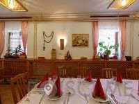 TURISTIČNA KMETIJA NA HRIBU PETRA PILIH ŽORŽ S.P.-Vipava-POISCI ME