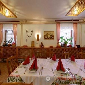 TURISTIČNA KMETIJA NA HRIBU PETRA PILIH ŽORŽ S.P.-Vipava-POISCI ME