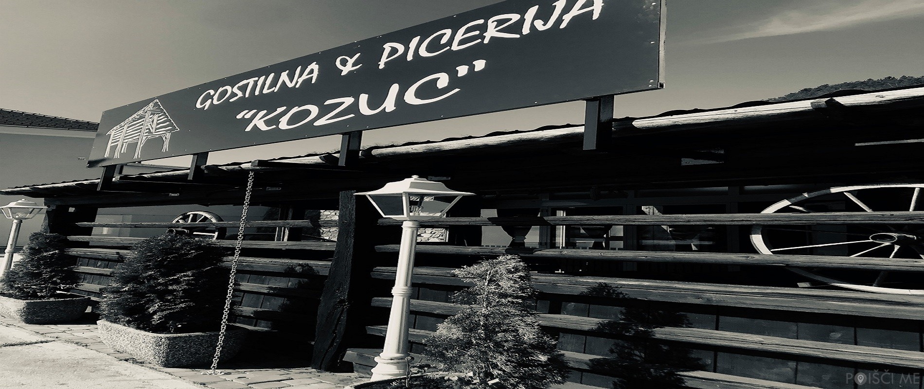 GOSTILNA IN PICERIJA KOZUC, Trzič